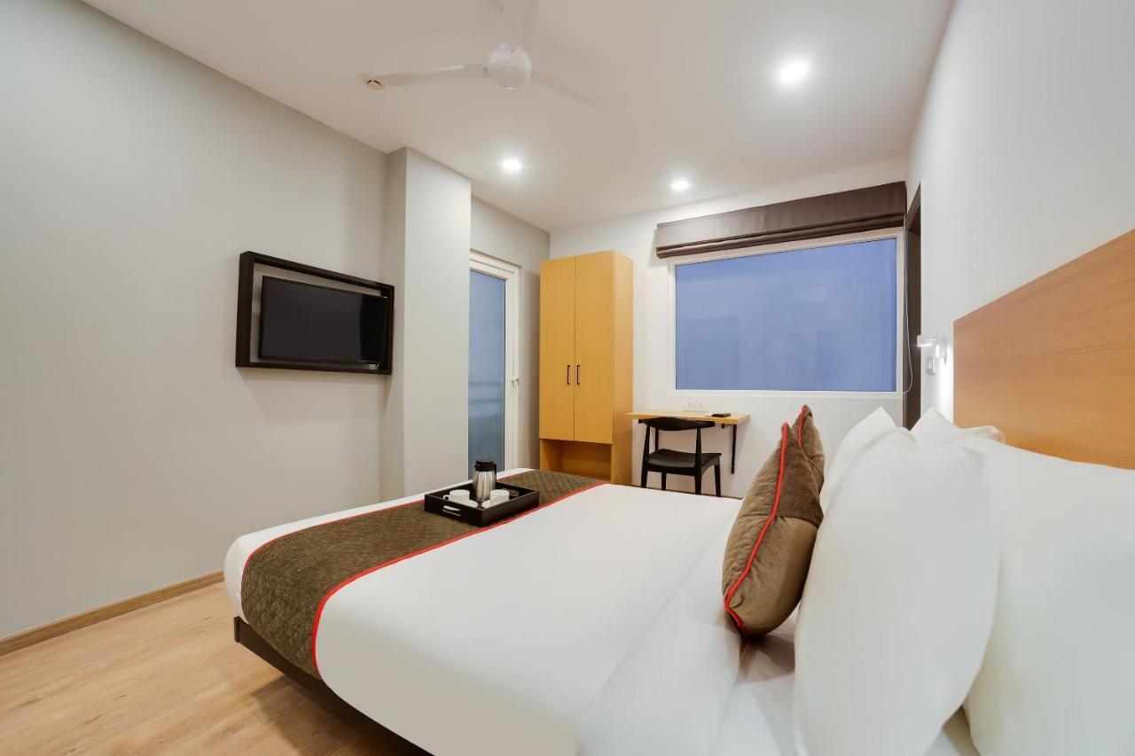 Hotel Oyo Townhouse 019 Anand Vihar Neu-Delhi Exterior foto